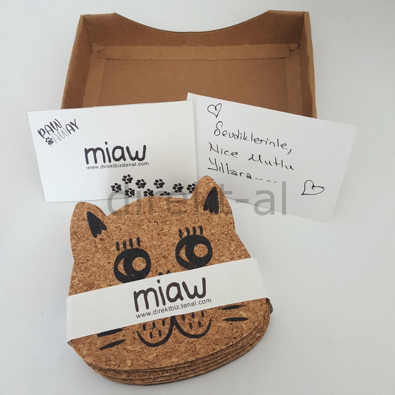 KEDİ TEMALI MANTAR BARDAK ALTLIĞI KAYMAZ TABANLI  6 ADET